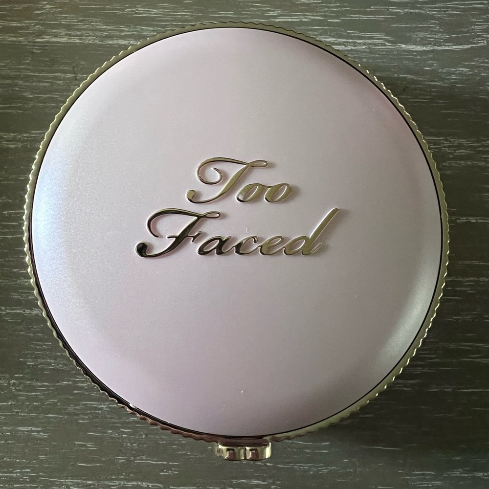 Too Faced moon crush out of this world highlighter Summer Moon - Picture 3 of 4